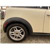 Image 27 : PARKSVILLE - 2010 MINI COOPER CREAN 121552 KMS - BZ70736