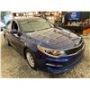 Image 9 : PARKSVILLE - 2016 KIA OPTIMA BLUE 179573 KMS - B018368