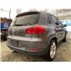 Image 14 : PARKSVILLE - 2012 VOLKSWAGEN TIGUAN GRAY 113326 KMS - D092435