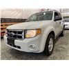 Image 2 : PARKSVILLE - 2011 FORD ESCAPE WHITE 200982 KMS - BB68723