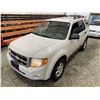 Image 4 : PARKSVILLE - 2011 FORD ESCAPE WHITE 200982 KMS - BB68723