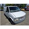 Image 6 : DUNCAN - 2000 GMC SAFARI WHITE 260,531KMS - D530910