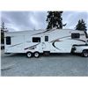 Image 2 : Parksville - 2005 Keystone Laredo White  - D458538