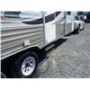 Image 15 : Parksville - 2008 Mallard 28 ft travel trailer White  - P498857