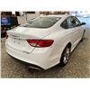 Image 15 : PARKSVILLE - 2015 CHRYSLER 200 WHITE 217115 KMS - B727855