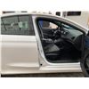 Image 36 : PARKSVILLE - 2015 CHRYSLER 200 WHITE 217115 KMS - B727855