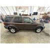 Image 12 : PARKSVILLE - 2006 FORD ESCAPE BROWN 316093 KMS - PB64555