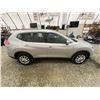 Image 12 : PARKSVILLE - 2015 NISSAN ROGUE SILVER 212360 KMS - D530983