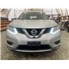 Image 5 : PARKSVILLE - 2015 NISSAN ROGUE SILVER 212360 KMS - D530983
