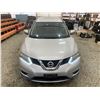 Image 7 : PARKSVILLE - 2015 NISSAN ROGUE SILVER 212360 KMS - D530983