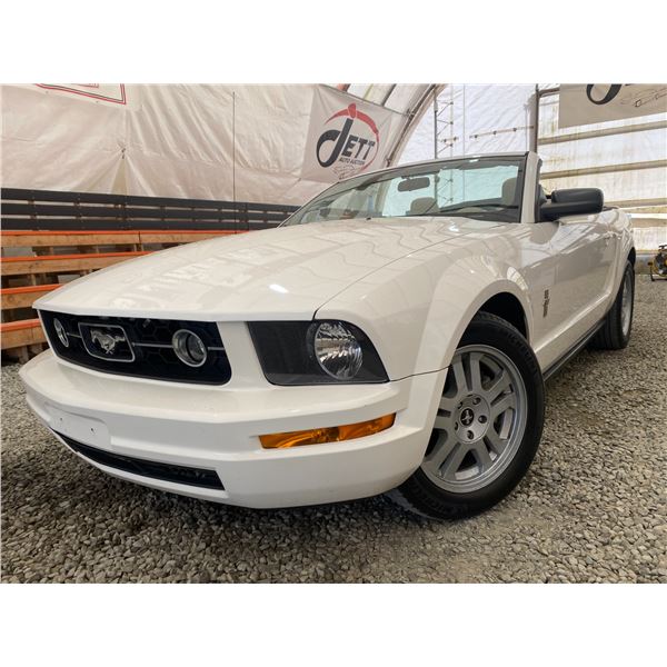 PARKSVILLE - 2007 FORD MUSTANG WHITE 174805 KMS - D267925A