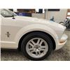 Image 25 : PARKSVILLE - 2007 FORD MUSTANG WHITE 174805 KMS - D267925A