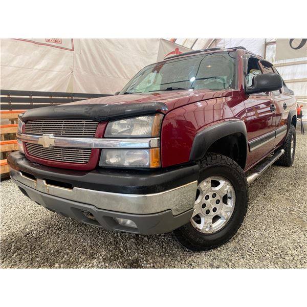 PARKSVILLE - 2004 CHEVROLET AVALANCHE RED 399361 KMS - D323046A