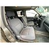 Image 36 : PARKSVILLE - 2003 NISSAN FRONTIER GREY 361958 KMS - D415927A
