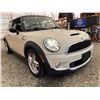 Image 8 : PARKSVILLE - 2010 MINI COOPER CREAN 121552 KMS - BZ70736