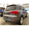 Image 14 : PARKSVILLE - 2012 VOLKSWAGEN TIGUAN GRAY 113326 KMS - D092435