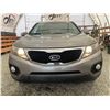 Image 5 : PARKSVILLE - 2011 KIA SORENTO GREY 209278 KMS - J141511