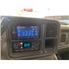 Image 52 : PARKSVILLE - 2004 CHEVROLET AVALANCHE RED 399361 KMS - D323046A