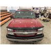 Image 7 : PARKSVILLE - 2004 CHEVROLET AVALANCHE RED 399361 KMS - D323046A