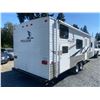 Image 3 : Parksville - 2008 Mallard 28 ft travel trailer White  - P498857