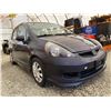 Image 8 : PARKSVILLE - 2008 HONDA FIT BLUE PURPLE 242786 KMS - B808018