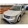 Image 3 : PARKSVILLE - 2014 DODGE JOURNEY SILVER 187031 KMS - B260182