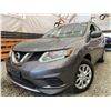 Image 1 : PARKSVILLE - 2016 NISSAN ROGUE GRAY 224911 KMS - B808130A