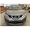 Image 6 : PARKSVILLE - 2016 NISSAN ROGUE GRAY 224911 KMS - B808130A