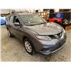 Image 9 : PARKSVILLE - 2016 NISSAN ROGUE GRAY 224911 KMS - B808130A