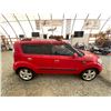 Image 12 : PARKSVILLE - 2010 KIA SOUL RED 270279 KMS - B070937
