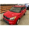 Image 4 : PARKSVILLE - 2010 KIA SOUL RED 270279 KMS - B070937