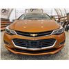Image 5 : PARKSVILLE - 2017 CHEVROLET CRUZE ORANGE 204194 KMS - B562931