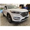 Image 8 : PARKSVILLE - 2017 HYUNDAI TUCSON WHITE 157381 KMS - D264955