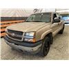 Image 3 : PARKSVILLE - 2004 CHEVROLET SILVERADO GOLD 371827 KMS - B370022