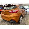 Image 14 : PARKSVILLE - 2017 CHEVROLET CRUZE ORANGE 204194 KMS - B562931