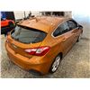 Image 16 : PARKSVILLE - 2017 CHEVROLET CRUZE ORANGE 204194 KMS - B562931
