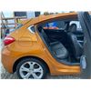 Image 40 : PARKSVILLE - 2017 CHEVROLET CRUZE ORANGE 204194 KMS - B562931