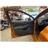 Image 49 : PARKSVILLE - 2017 CHEVROLET CRUZE ORANGE 204194 KMS - B562931