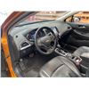 Image 50 : PARKSVILLE - 2017 CHEVROLET CRUZE ORANGE 204194 KMS - B562931