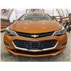 Image 5 : PARKSVILLE - 2017 CHEVROLET CRUZE ORANGE 204194 KMS - B562931