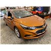 Image 9 : PARKSVILLE - 2017 CHEVROLET CRUZE ORANGE 204194 KMS - B562931