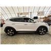 Image 11 : PARKSVILLE - 2017 HYUNDAI TUCSON WHITE 157381 KMS - D264955