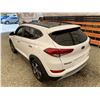 Image 22 : PARKSVILLE - 2017 HYUNDAI TUCSON WHITE 157381 KMS - D264955
