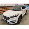 Image 3 : PARKSVILLE - 2017 HYUNDAI TUCSON WHITE 157381 KMS - D264955