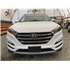 Image 5 : PARKSVILLE - 2017 HYUNDAI TUCSON WHITE 157381 KMS - D264955