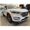 Image 8 : PARKSVILLE - 2017 HYUNDAI TUCSON WHITE 157381 KMS - D264955