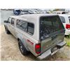Image 19 : PARKSVILLE - 2003 NISSAN FRONTIER GREY 361958 KMS - D415927A