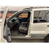 Image 48 : PARKSVILLE - 1999 JEEP GRAND CHEROKEE WHITE 246864 KMS - P575025