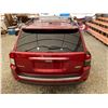 Image 19 : PARKSVILLE - 2017 JEEP COMPASS RED 130713 KMS - B205410