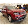 Image 8 : PARKSVILLE - 2017 JEEP COMPASS RED 130713 KMS - B205410